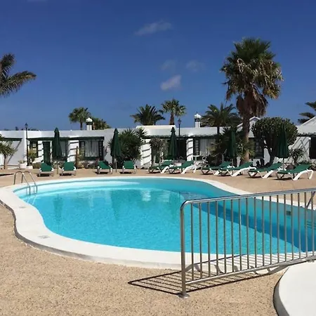 Bandama 14! 2 Bedroom Newly Renovated Bungalow, Pocillos, Puerto Del Carmen. *