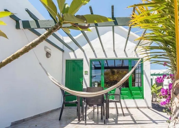 Bandama 14! 2 Bedroom Newly Renovated Bungalow, Pocillos, Puerto Del Carmen. * Puerto del Carmen (Lanzarote)