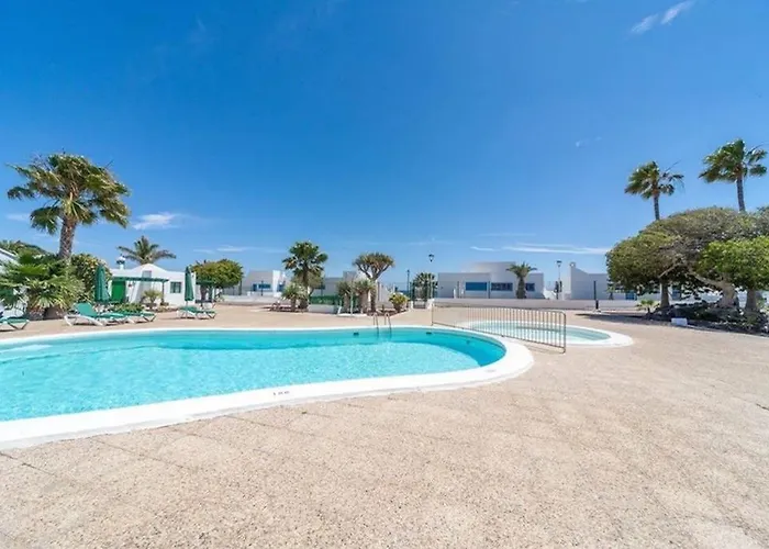 Hébergement de vacances Bandama 14! 2 Bedroom Newly Renovated Bungalow, Pocillos, Puerto Del Carmen. Puerto del Carmen (Lanzarote)