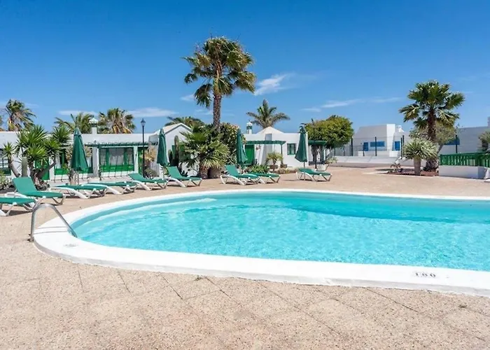 Casa vacanze Bandama 14! 2 Bedroom Newly Renovated Bungalow, Pocillos, Puerto Del Carmen. Puerto del Carmen (Lanzarote)