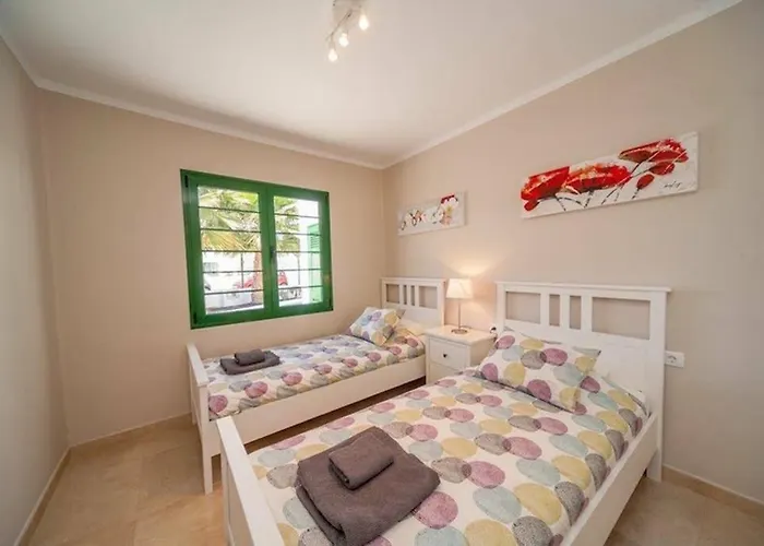 Holiday home Bandama 14! 2 Bedroom Newly Renovated Bungalow, Pocillos, Puerto Del Carmen. *